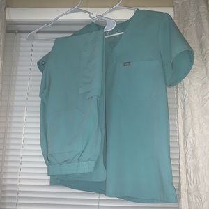 FIGS scrubs - color seaglass -